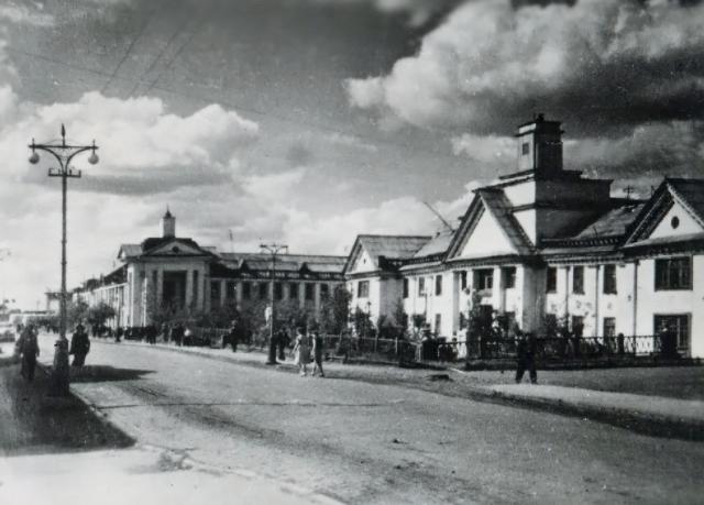 Первое здание комбината «Воркутауголь»